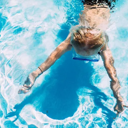 Pitzis - Family Only Hotell