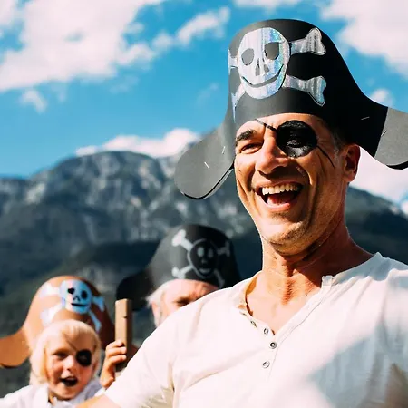 Pitzis - Family Only 4*