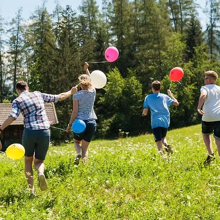 Hotell Pitzis - Family Only