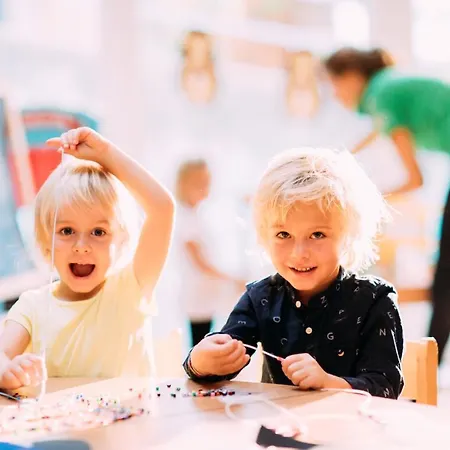 Hotell Pitzis - Family Only