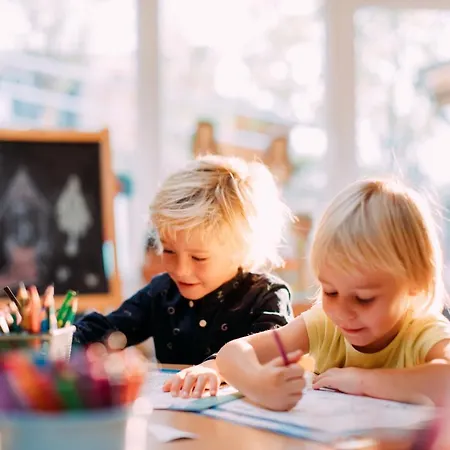 Hotell Pitzis - Family Only