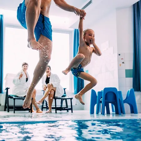 Pitzis - Family Only Hotell 4*