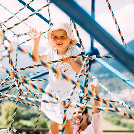 Pitzis - Family Only 알즈임피츠탈