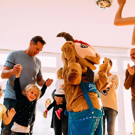 Pitzis - Family Only