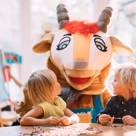 Pitzis - Family Only 4*