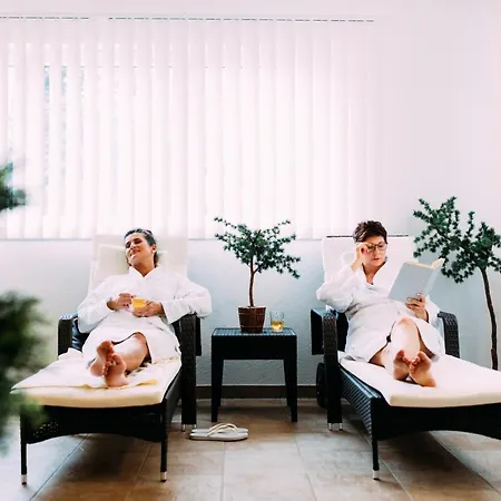 Pitzis - Family Only 호텔 4*